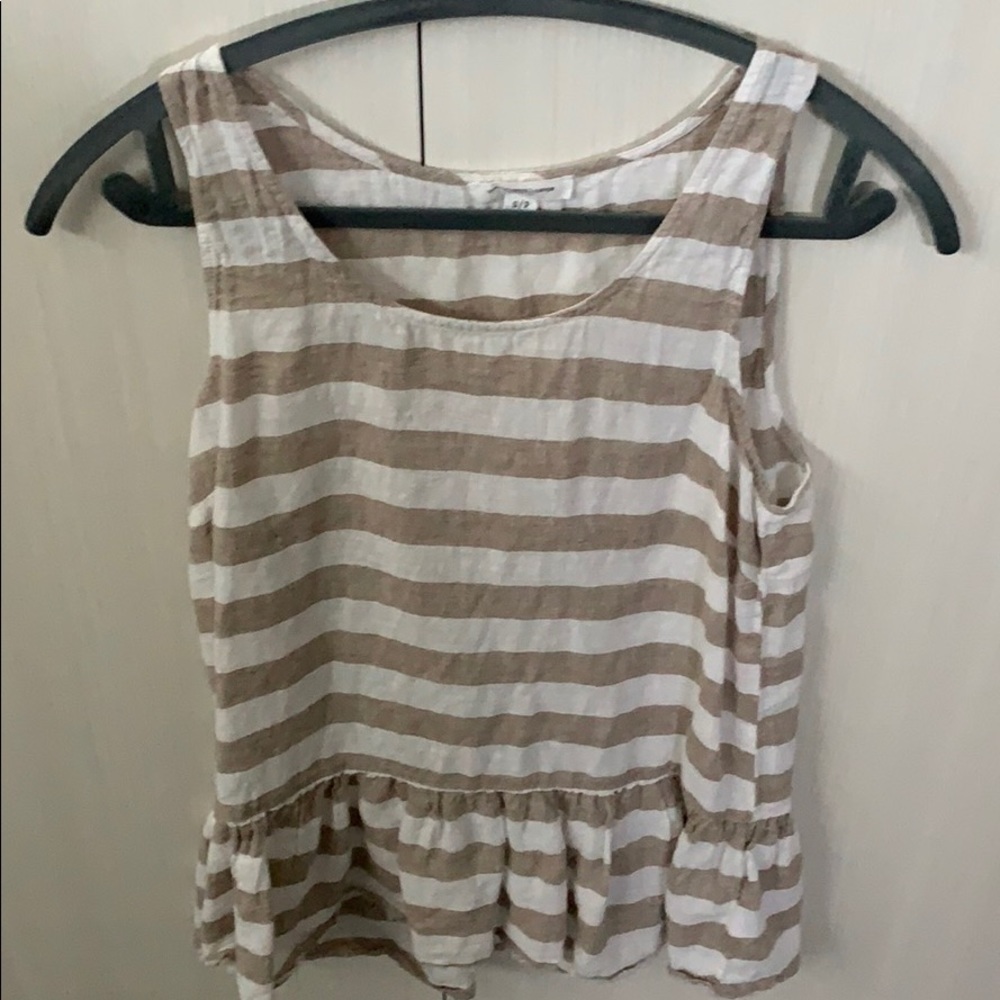 Cute linen top